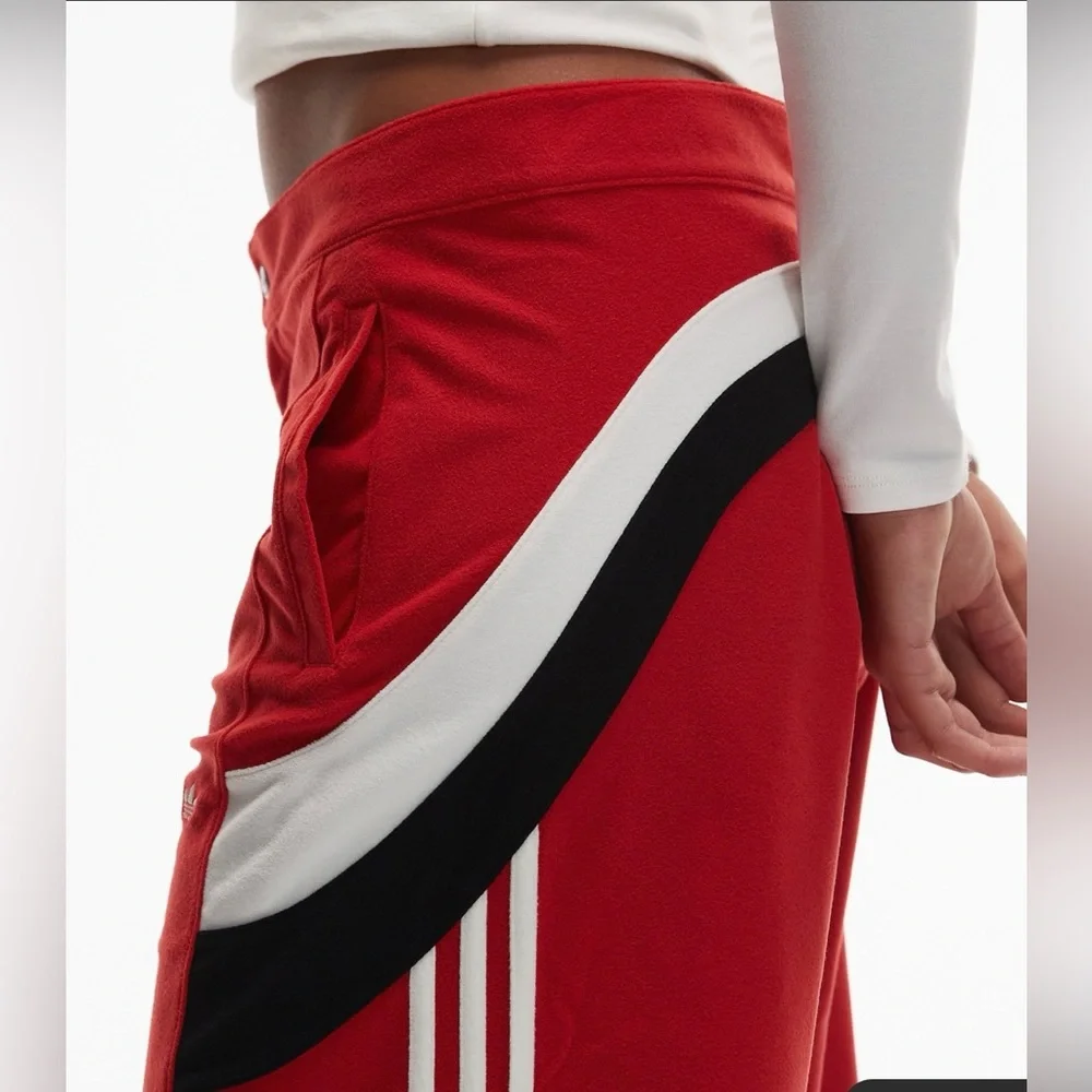 Adidas Women's
Blocking Track Pant in
Better Scarlet - Picture 5 of 16
